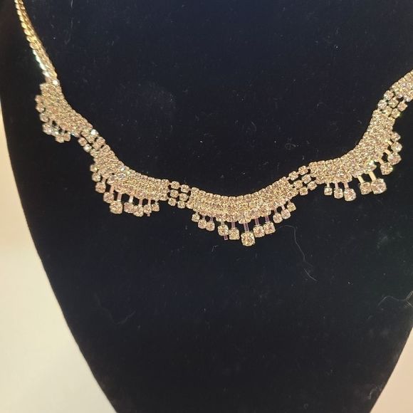 Wedding Necklace and Earrings with Rhinestones Costume Jewelry - Picture 5 of 11